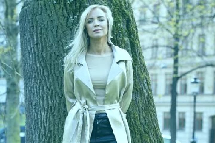 Nora, 22 — Escort in Sandarne, Sweden