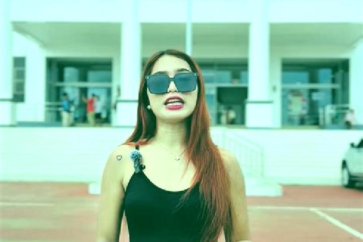 Nora, 22 — Escort in Tampilisan, Philippines