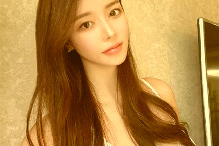 Nora, 22 — Escort in Taochang, China