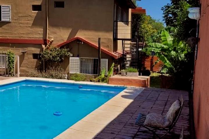 Nora, 22 — Escort in Villa Manzano, Argentina