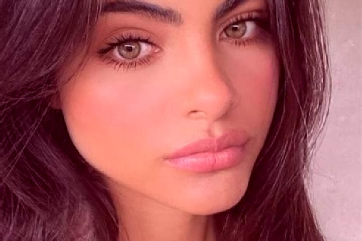 Nora, 23, a black dark-eyed european companion based in Vinisce. Offering Prostate Massage, Travel Companion, Tantra. Available for incall and outcall, day a...