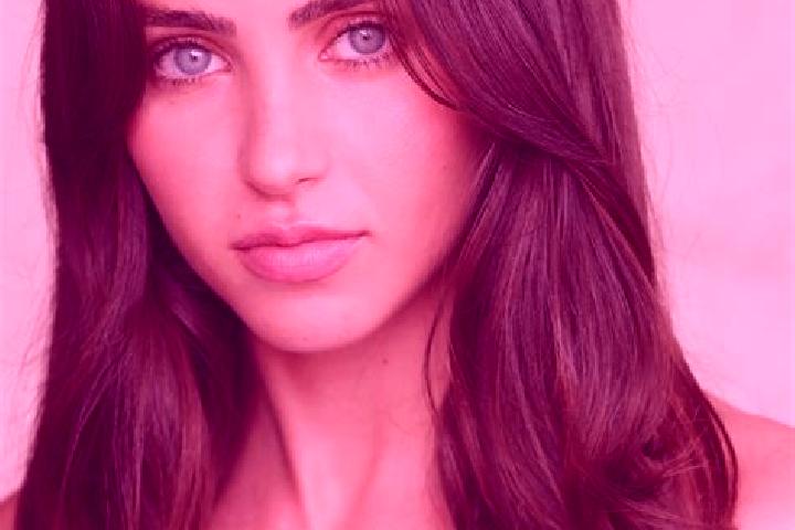 Nora, 23, a blonde brown-eyed latina companion based in Lanos. Offering Massage, Erotic Massage, Roleplay, Overnight, Party Girl. Available for incall and ou...
