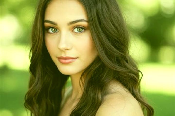Nora, 23, a brunette hazel-eyed mediterranean companion based in Osterhofen. Offering OWO, Girlfriend Experience. Available for incall and outcall, day and e...
