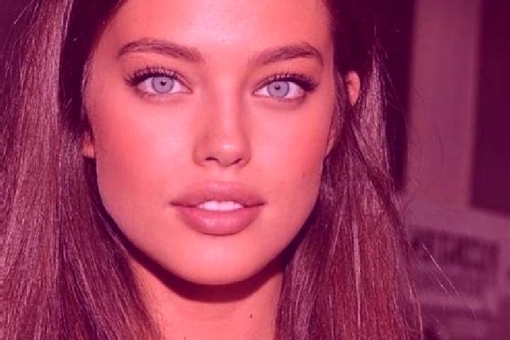 Nora, 23, a chestnut grey-eyed caucasian companion based in Bagard. Offering Fetish, 69. Available for incall and outcall, overnight bookings available.