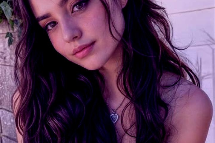 Nora, 23, a dark blonde hazel-eyed latina companion based in Jesus Menendez. Offering Prostate Massage, Striptease, Roleplay, Girlfriend Experience, Tantra. ...
