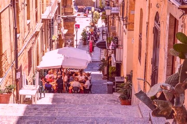 Nora, 23 — Escort in Agrigento, Italy