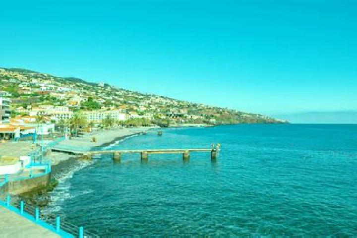 Nora, 23 — Escort in Calheta de Sao Miguel, Cape Verde