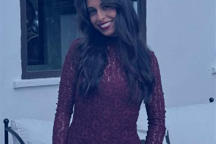 Nora, 23 — Escort in Castel San Vincenzo, Italy