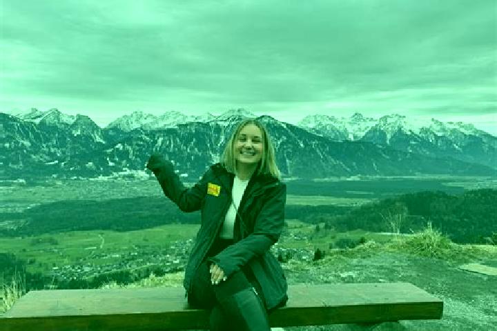 Nora, 23 — Escort in Duenserberg, Austria