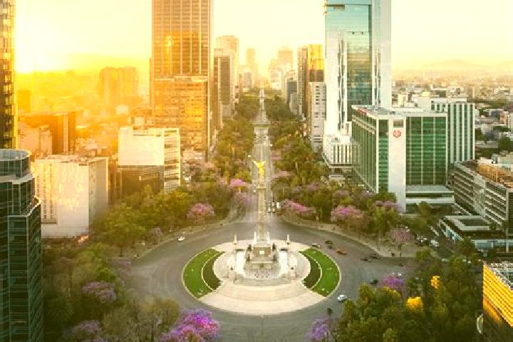 Nora, 23 — Escort in Huatajo, Mexico