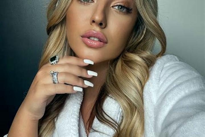 Nora, 23 — Escort in Jiangzao, China