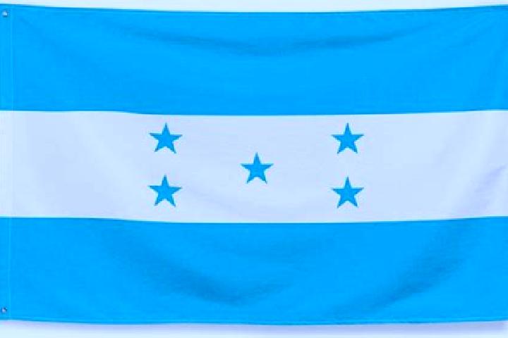 Nora, 23 — Escort in Joconal, Honduras