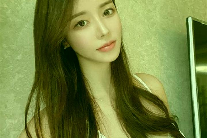 Nora, 23 — Escort in Namaqie, China