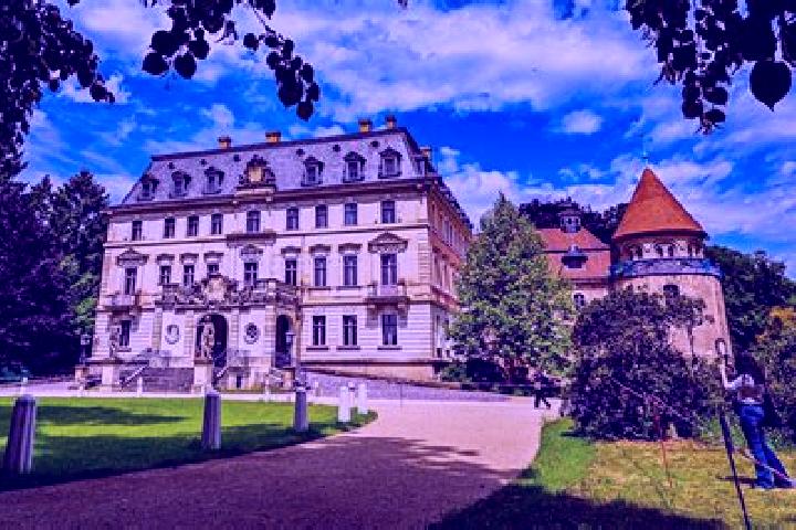 Nora, 23 — Escort in Pertlstein, Austria