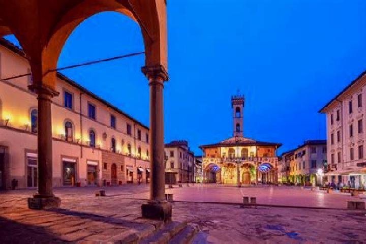 Nora, 23 — Escort in San Giovanni Suergiu, Italy