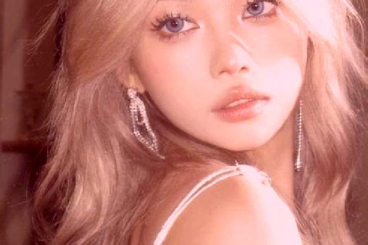 Nora, 24, a blonde dark-eyed asian companion based in Brackenheim. Offering A-Level, Party Girl, CIM, Prostate Massage, Couples. Available for incall and out...