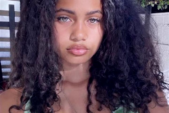 Nora, 24, a chestnut green-eyed mixed companion based in Cuasso al Monte. Offering Girlfriend Experience, 69, Striptease, OWO. Available for incall and outca...