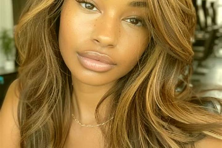 Nora, 24, a dark blonde amber-eyed mediterranean companion based in Capellen. Offering Couples, A-Level, Striptease, Party Girl. Available for incall and out...