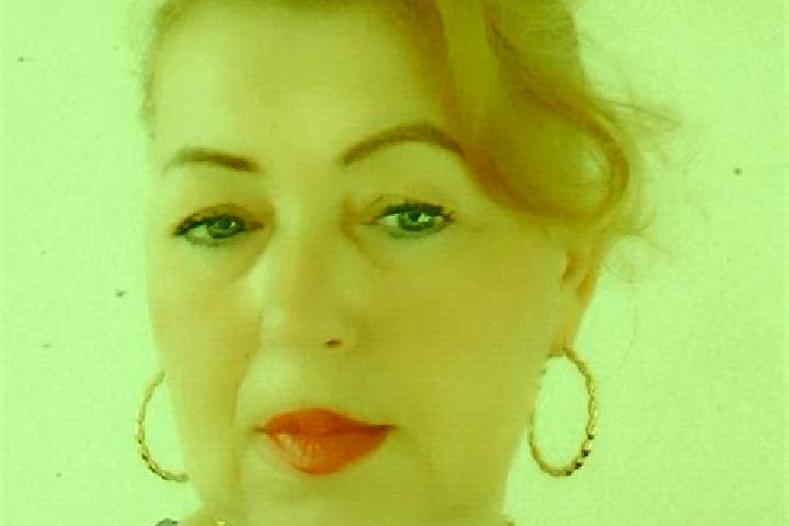 Nora, 24 — Escort in Corlatesti, Romania