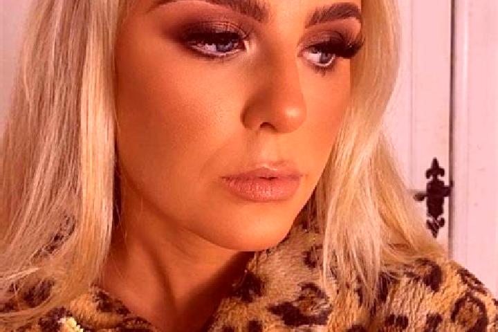Nora, 24 — Escort in Limavady, United Kingdom