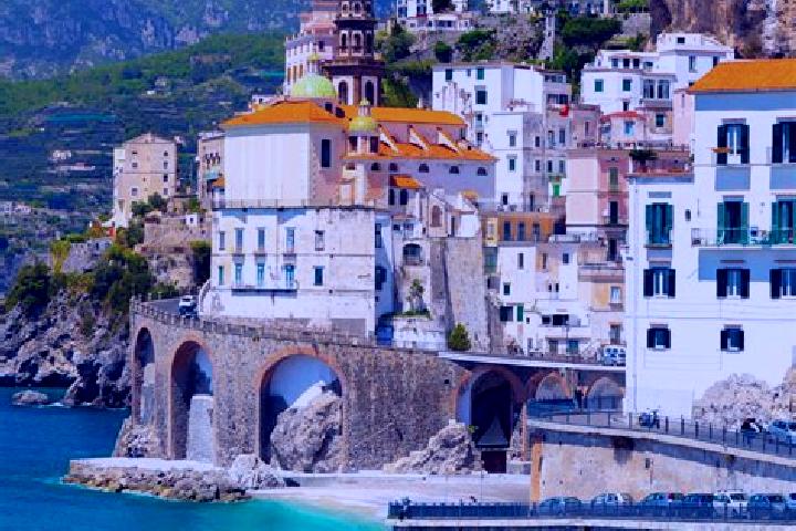 Nora, 24 — Escort in Moncalieri, Italy