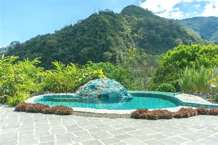 Nora, 24 — Escort in Orosi, Costa Rica