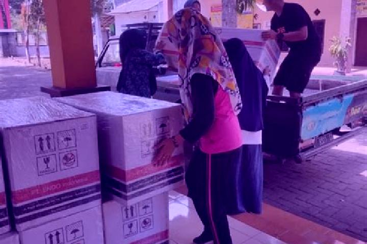Nora, 24 — Escort in Wonojati, Indonesia