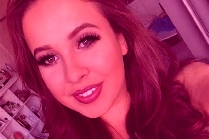 Nora, 25, a auburn brown-eyed caribbean companion based in Samos. Offering Domination, Overnight, Couples, Massage. Available for incall and outcall, day and...