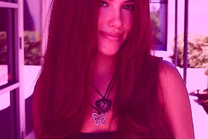 Nora, 25, a auburn dark-eyed middle eastern companion based in Guediboua. Offering Fetish, Party Girl, Girlfriend Experience, Tantra. Available for incall an...