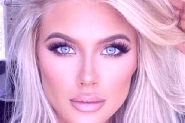 Nora, 25, a platinum blonde hazel-eyed mixed companion based in La Canela. Offering Striptease, Erotic Massage, GFE, A-Level. Available for incall and outcal...