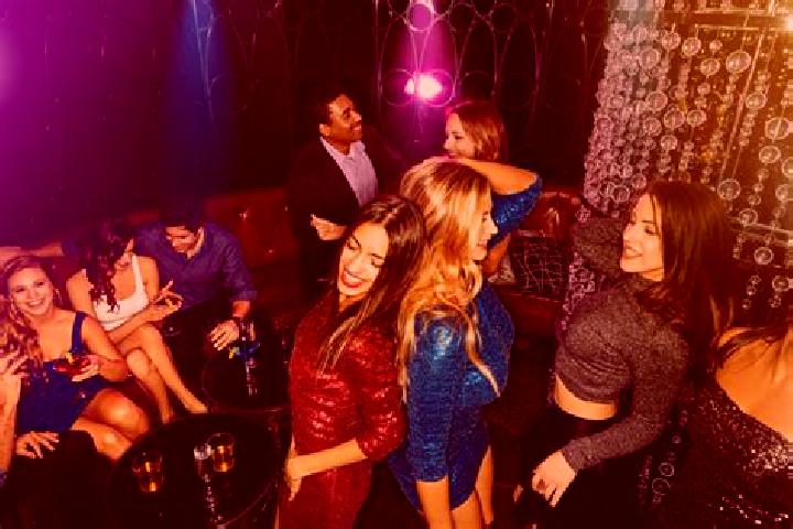 Nora, 25, a red brown-eyed indian companion based in Bailleul-sur-Therain. Offering Striptease, Fetish, Overnight, Party Girl, Dinner Date. Available for inc...