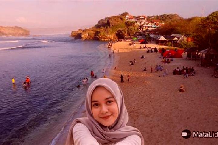 Nora, 25 — Escort in Bulumanis Kidul, Indonesia