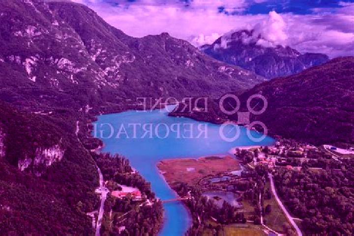 Nora, 25 — Escort in Cavazzo Carnico, Italy