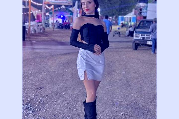 Nora, 25 — Escort in Emilio Carranza (Santa Cruz), Mexico