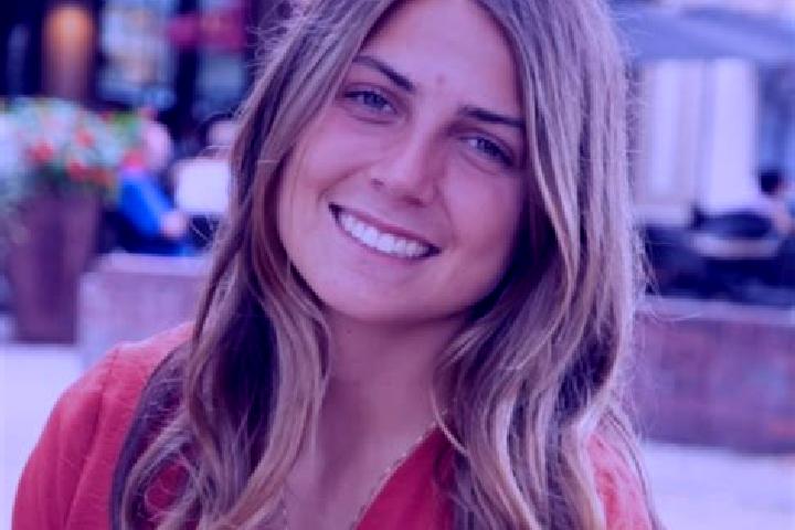 Nora, 25 — Escort in Greencastle, United States