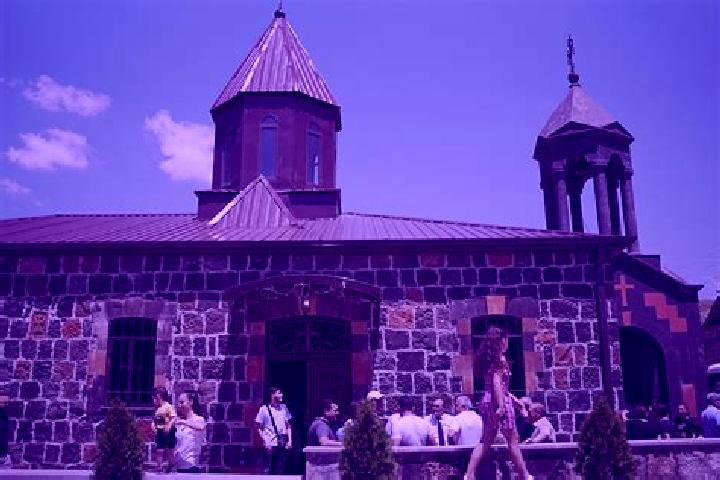 Nora, 25 — Escort in Hovuni, Armenia