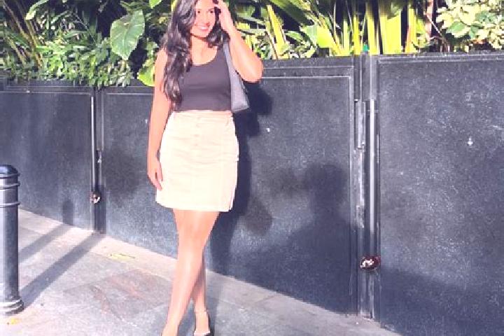 Nora, 25 — Escort in Surat, India