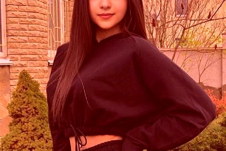 Nora, 25 — Escort in Vysny Hrusov, Slovakia
