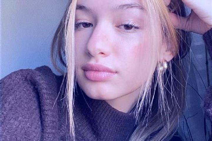 Nora, 26, a blonde brown-eyed indian companion based in Nova Dubnica. Offering Striptease, 69, BDSM. Available for incall and outcall, overnight bookings ava...