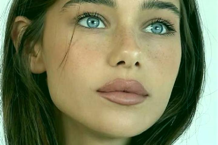 Nora, 26, a brunette brown-eyed middle eastern companion based in Carini. Offering Overnight, Roleplay, Dinner Date, GFE. Available for incall and outcall, o...