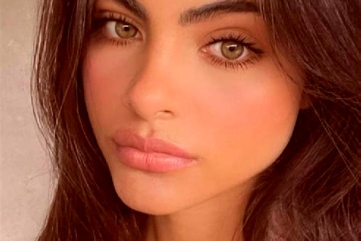 Nora, 26, a brunette dark-eyed indian companion based in Cuncunul. Offering Party Girl, Overnight, Deep French Kissing, A-Level, Prostate Massage. Available ...