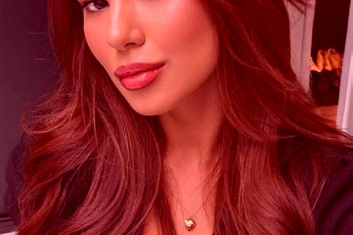 Nora, 26, a chestnut dark-eyed asian companion based in Apulia. Offering Tantra, 69, Couples. Available for incall and outcall, day and evening dates.
