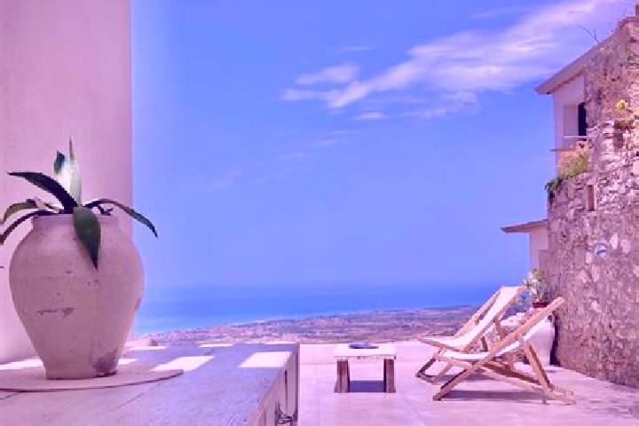 Nora, 26, a chestnut green-eyed indian companion based in Santa Caterina dello Ionio Marina. Offering Roleplay, 69, Prostate Massage, Fetish. Available for i...