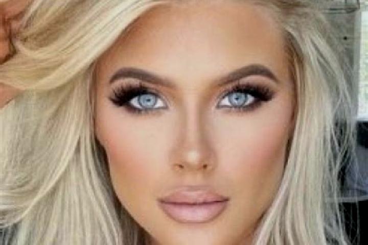 Nora, 26, a platinum blonde grey-eyed ebony companion based in Borgomasino. Offering OWO, Overnight, Erotic Massage, CIM. Available for incall and outcall, d...