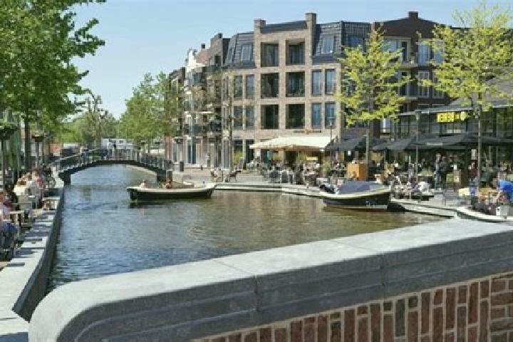 Nora, 26 — Escort in Alphen aan den Rijn, Netherlands