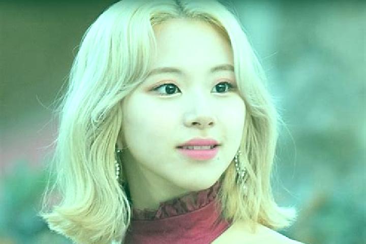 Nora, 26 — Escort in Chaeryong-up, North Korea