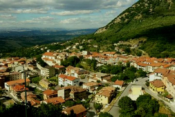 Nora, 26 — Escort in Chiusano di San Domenico, Italy