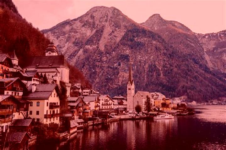 Nora, 26 — Escort in Hallstatt, Austria