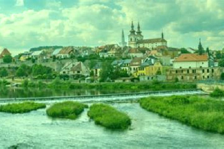 Nora, 26 — Escort in Kadan, Czech Republic