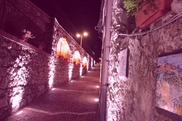 Nora, 26 — Escort in Trentinara, Italy
